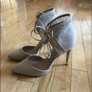 Beige heels DISNEY LIMITED EDITION